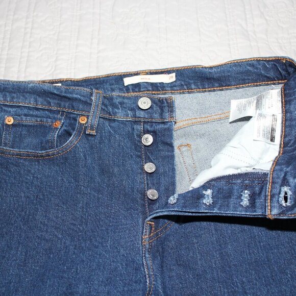 Levi's Women's Premium Wedgie Straight Jeans Button Fly Big "E" Size 29 Med Wash - Picture 4 of 11